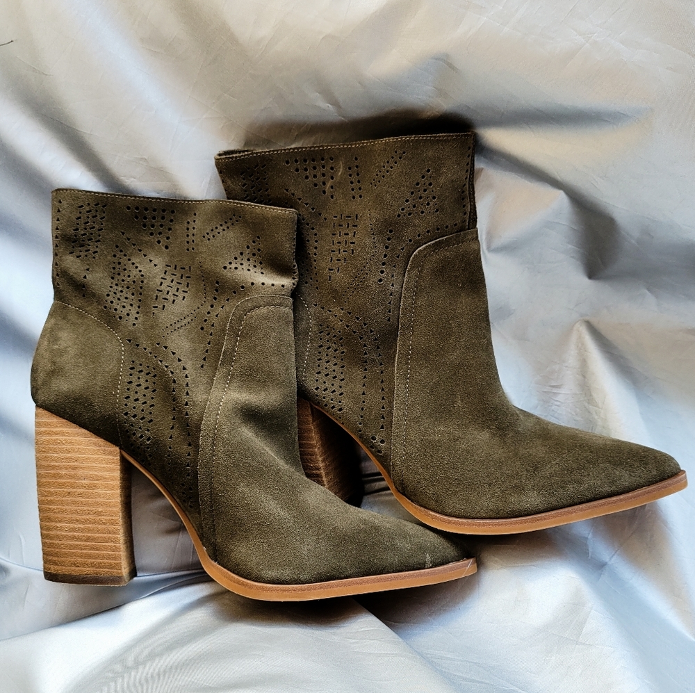 Vince Camuto booties